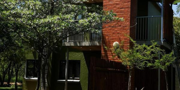 Chameleon Bush Lodge 해먼스크랄 외부 사진