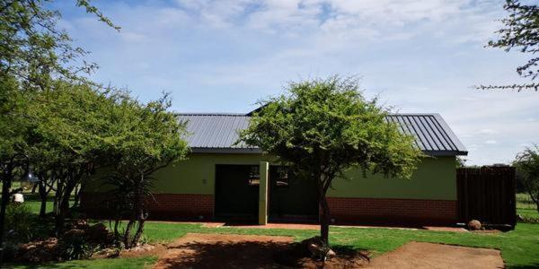 Chameleon Bush Lodge 해먼스크랄 외부 사진