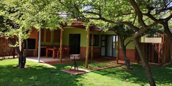 Chameleon Bush Lodge 해먼스크랄 외부 사진
